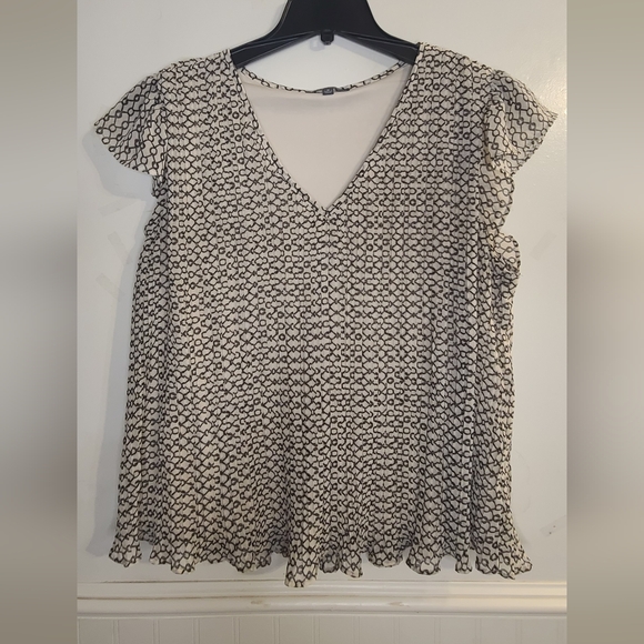 Adrianna Papell Cream and Black Blouse - Picture 2 of 9